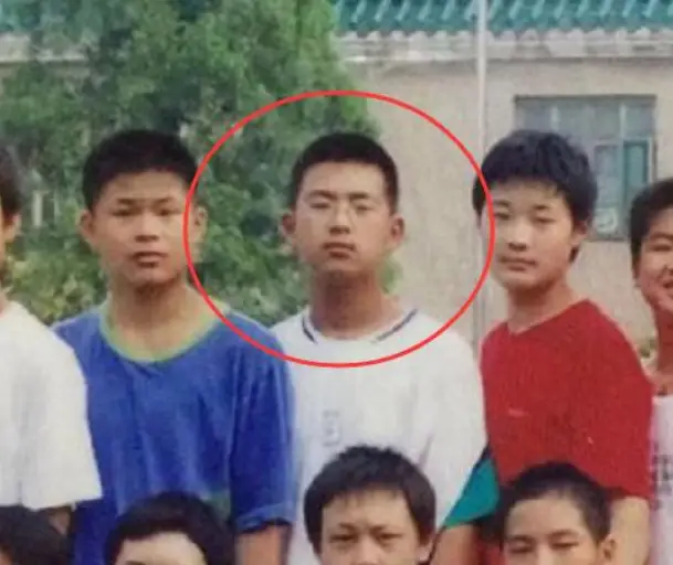 刘恺威整容后遗症_娱乐圈没整过容的明星_华晨宇整容