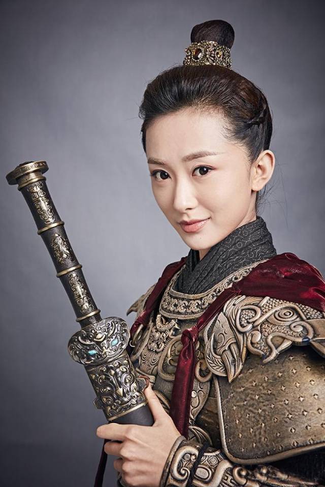 女明星穿盔甲_女明星穿铠甲_古装剧女将军