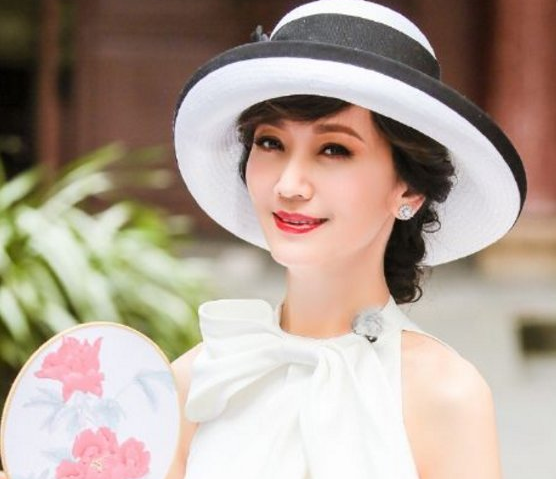 娱乐圈姓黄的女星_赵丽颖 颜值排名 娱乐圈赵姓女星