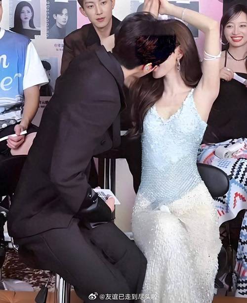 明星男女舌吻图片_女明星舌吻男明星_明星男女舌吻视频