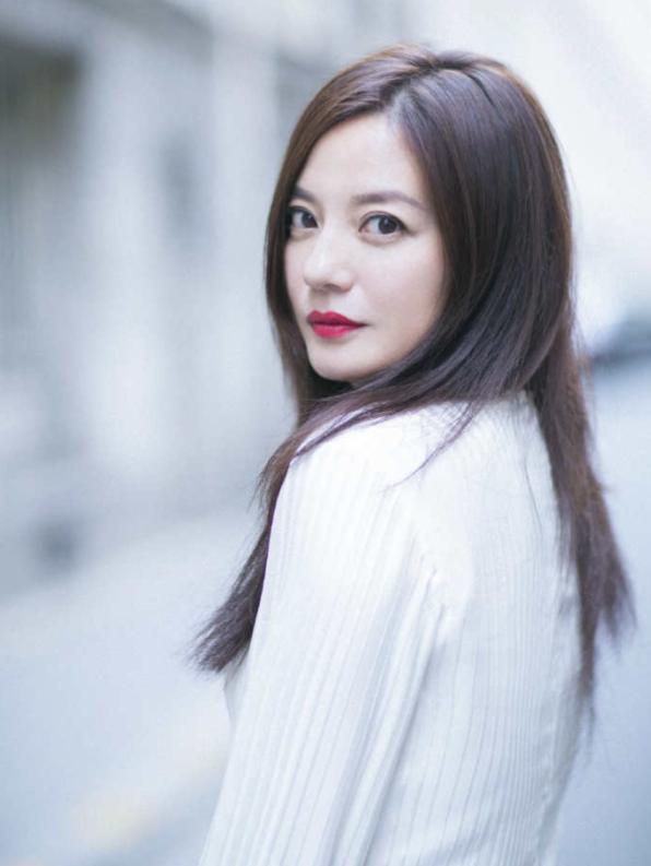 赵薇转型投资做生意_赵薇现在还在娱乐圈吗_赵薇投资做生意被封杀