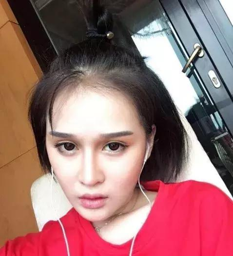 婚礼当“作秀”,热热闹闹捞金,网红辛有志靠直播事业爱情双丰收