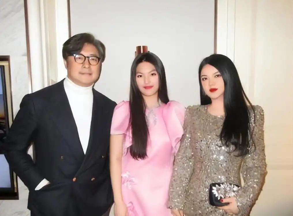 有钱人为什么还贪心_炫富明星李湘被封号原因_传播明星黑料犯法吗,