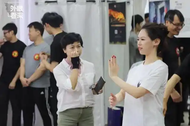 网红八卦掌pk咏春拳-_深圳咏春拳培训_仁义咏春拳馆