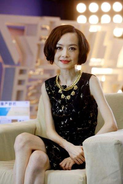 女星70斤跟130斤差距有多大？看鲁豫范冰冰的性感照