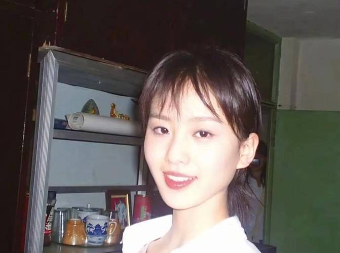 岁月是把杀猪刀？明星扎堆改年龄，内娱疯魔真相！